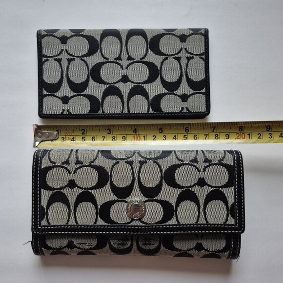 Coach Wallets - Picture 5 of 6